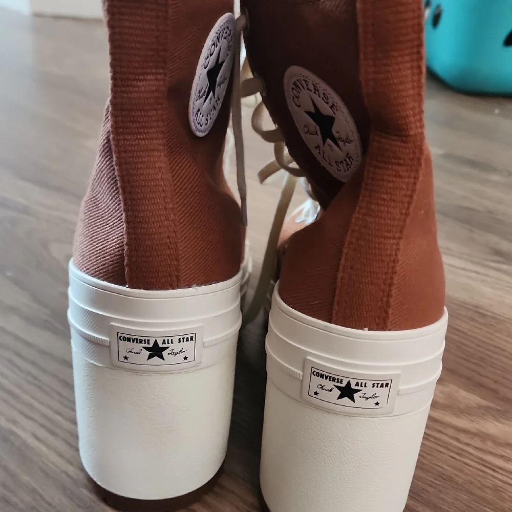 Converse Brown Heeled Boots with White Accents - Picture 3 of 13